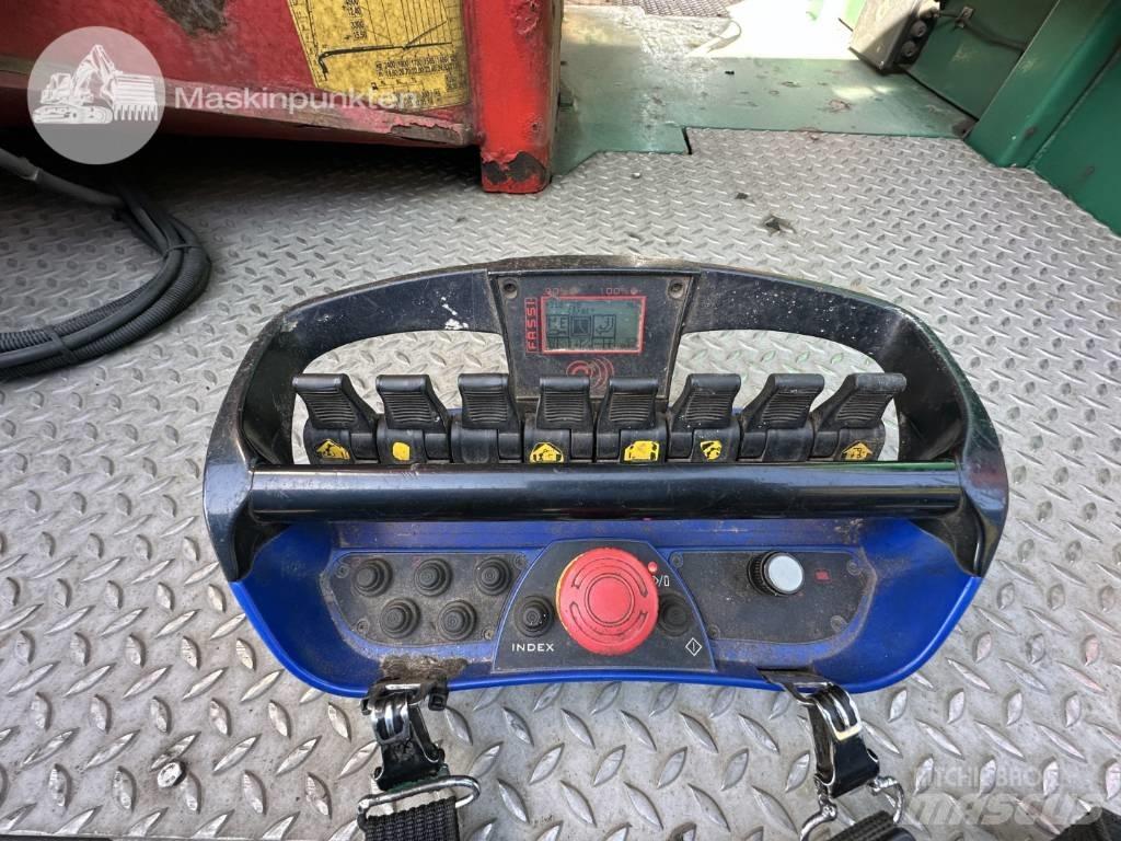 Scania R 440 LB クレーントラック、ユニック車