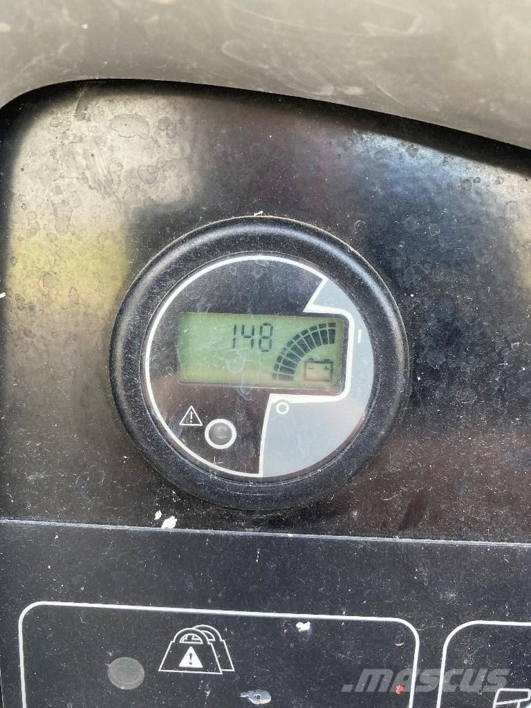 Genie GR 20 J 垂直昇降型リフト