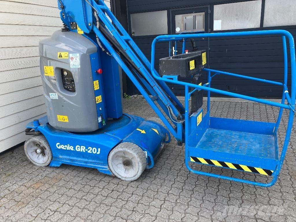 Genie GR 20 J 垂直昇降型リフト