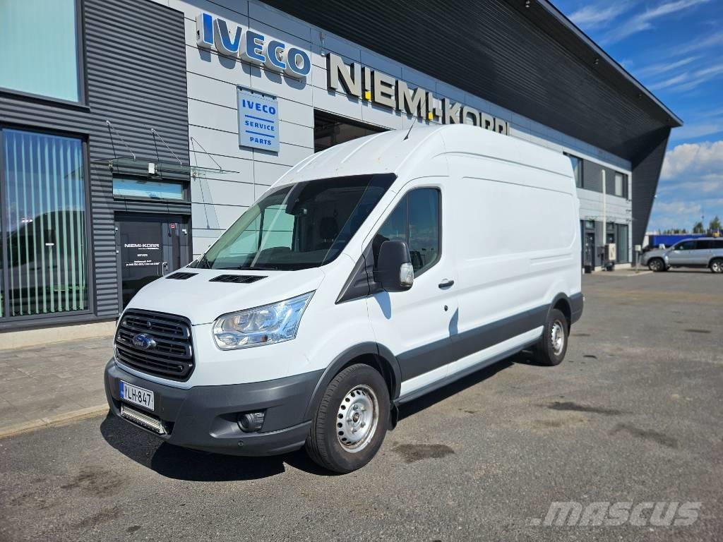 Ford Transit パネルバン