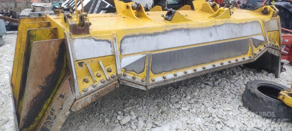 Komatsu D 65 EX-18 ブルドーザー