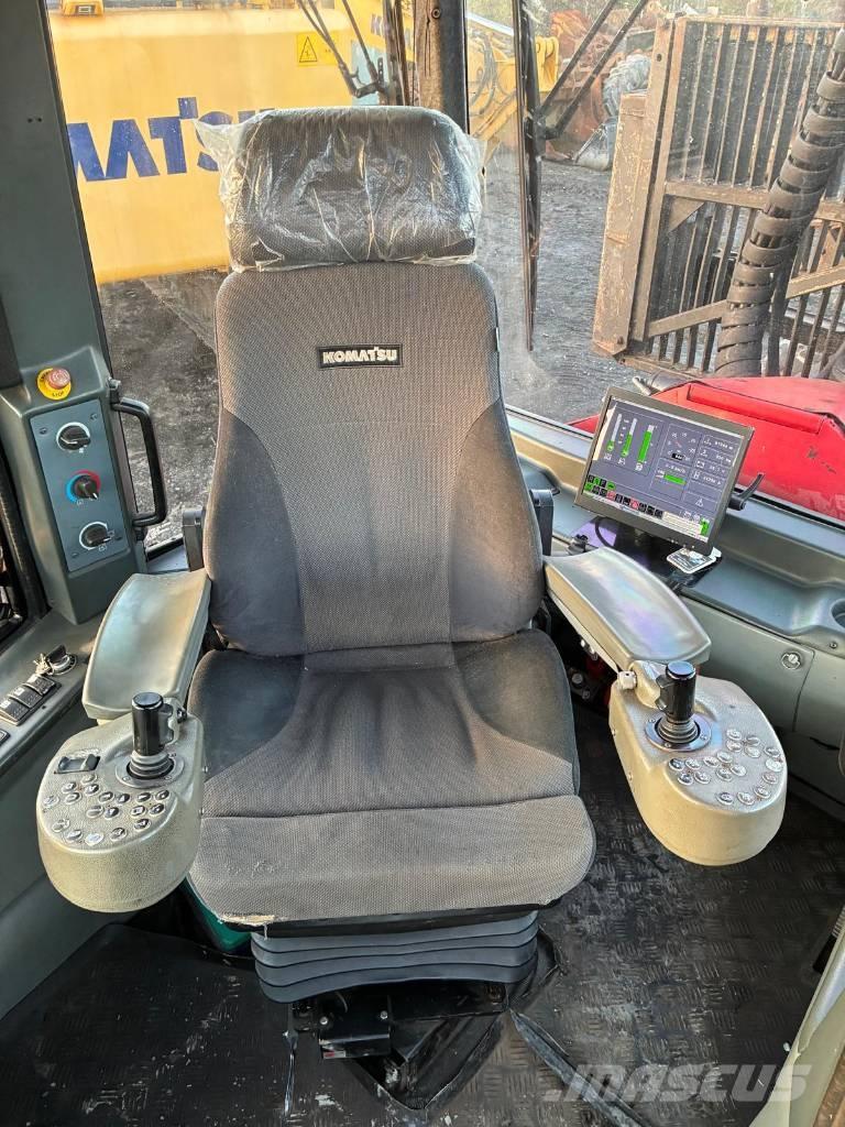 Komatsu 860.4 フォワーダー