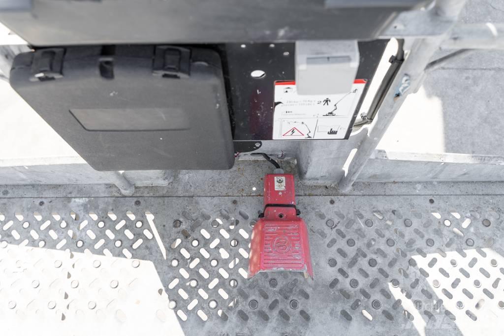 Manitou 160 ATJ ブームリフト　屈伸型