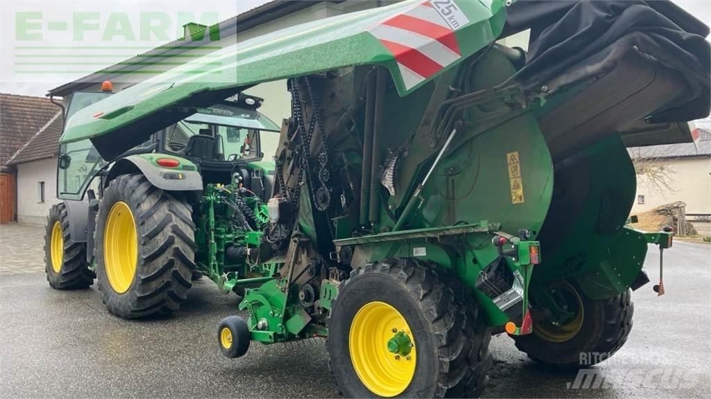 John Deere V461R スクエアベーラー