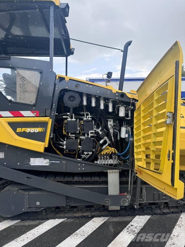 Bomag BF 700 C-3 L アスファルトフィニッシャ