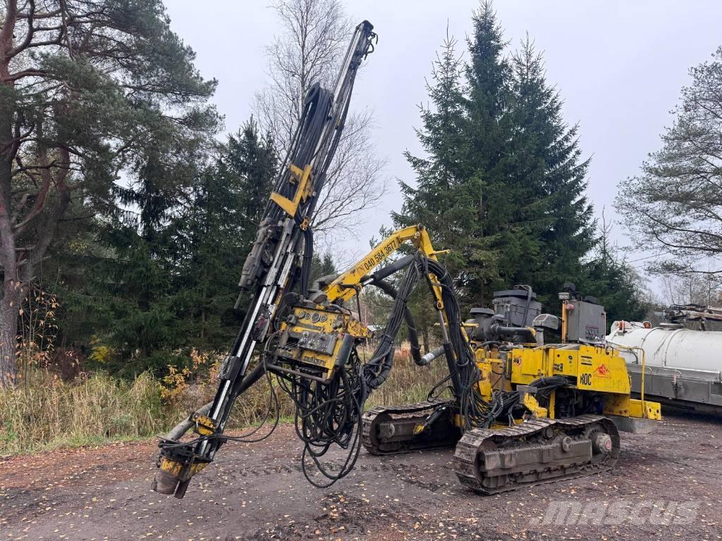 Atlas Copco ROC サーフェイスドリルリグ