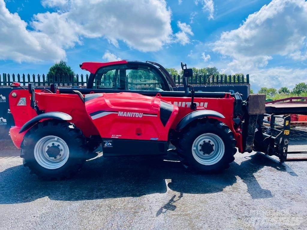 Manitou MT 1440 Easy テレスコーピックハンドラー