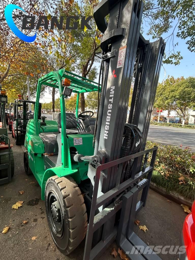 Mitsubishi FD 50 ディーゼル・軽油