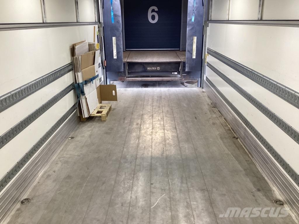 Scania P 280 CNG ボックスボディー、ウイング、箱車