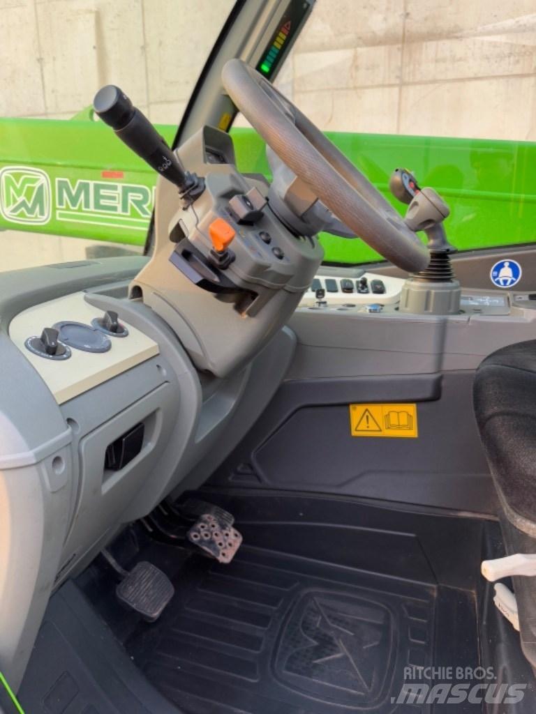 Merlo TF35.7-115 テレスコーピックハンドラー