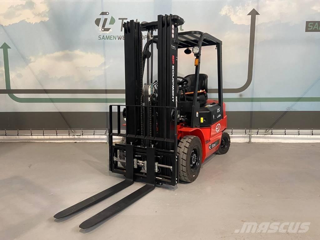 EP Equipment EFL252X バッテリーフォークリフト