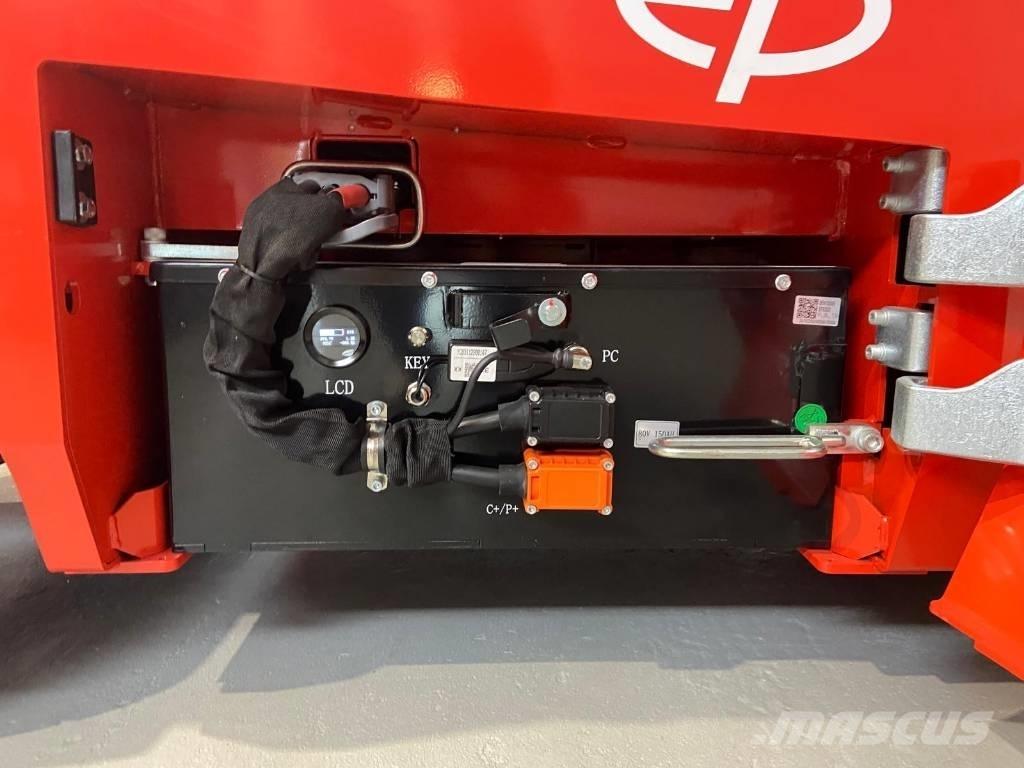 EP Equipment EFL252X バッテリーフォークリフト