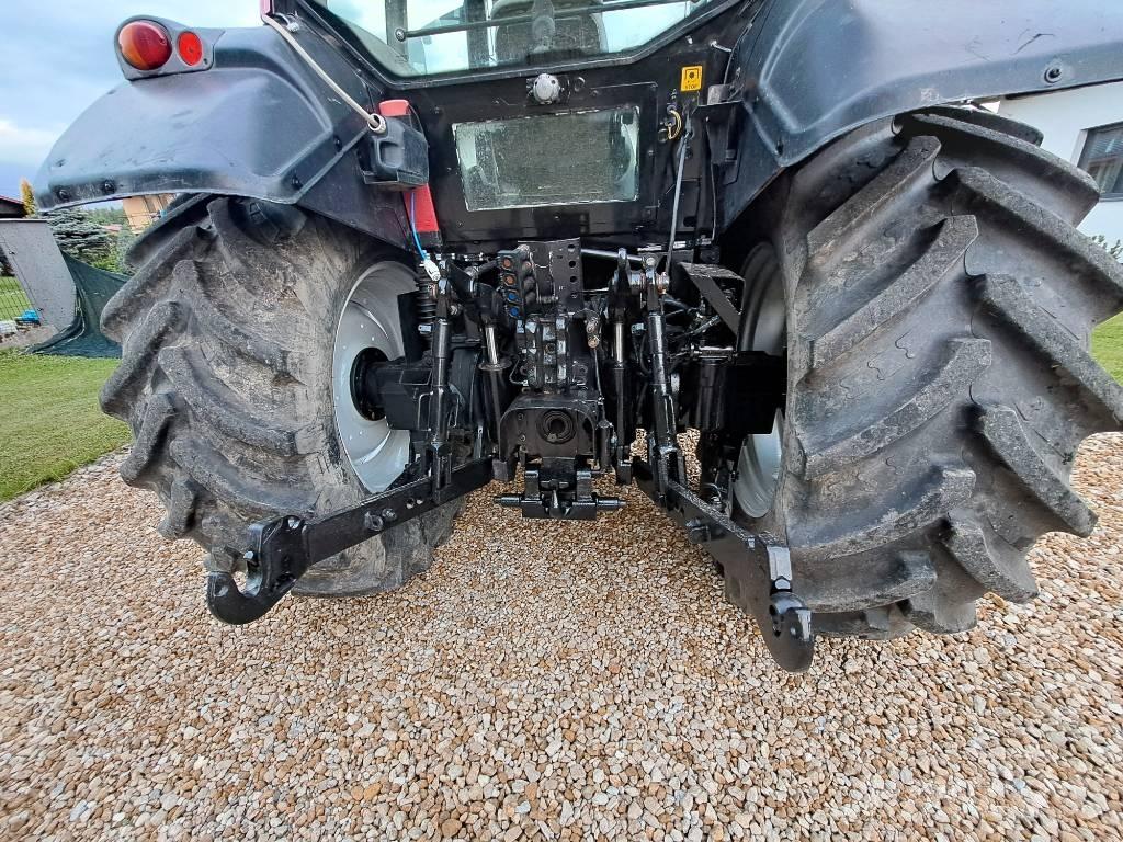 Valtra N 121 トラクター