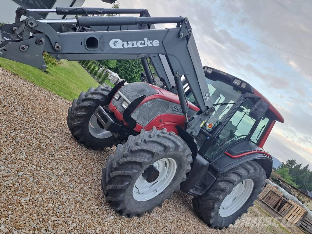 Valtra N 121 トラクター