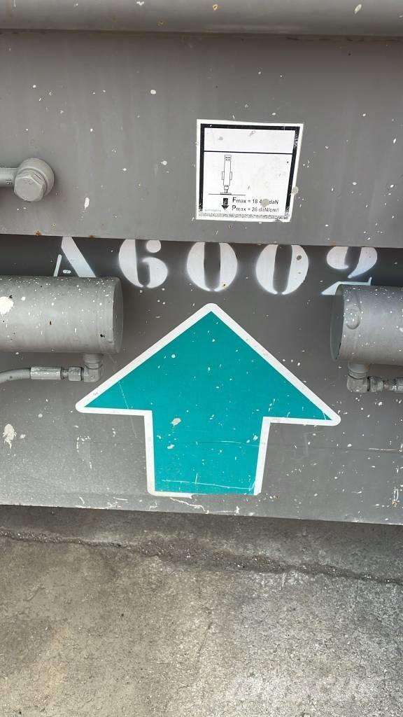 Haulotte HA 32 PX ブームリフト　屈伸型