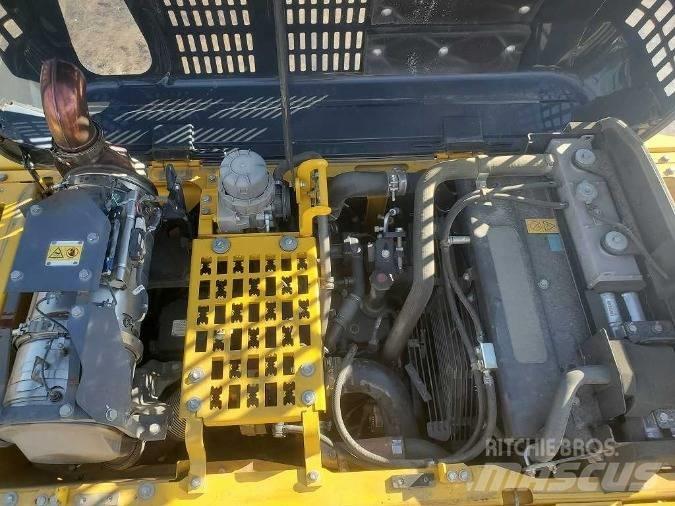 Komatsu PC 200 大型油圧ショベル12t以上（パワーショベル・ユンボ）