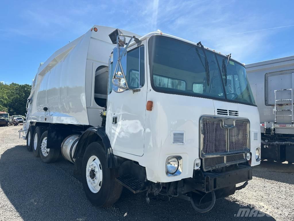 Autocar 32 Yd 塵芥車、パッカー車