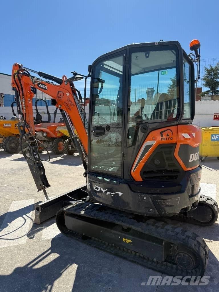 Doosan DX 27 Z ミニ油圧ショベル 7t以下（ミニユンボ・ミニディガー）