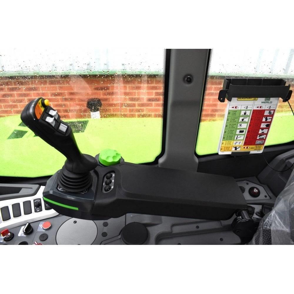 Merlo P120.10 HM テレスコーピックハンドラー
