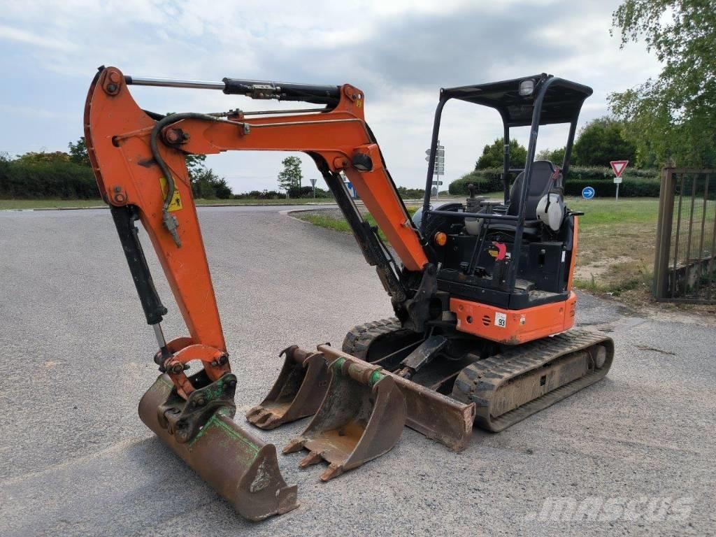 Hitachi ZX 26 U-5A ミニ油圧ショベル 7t以下（ミニユンボ・ミニディガー）