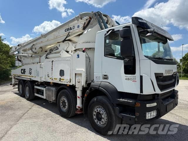 Iveco Trakker 450 その他トラック