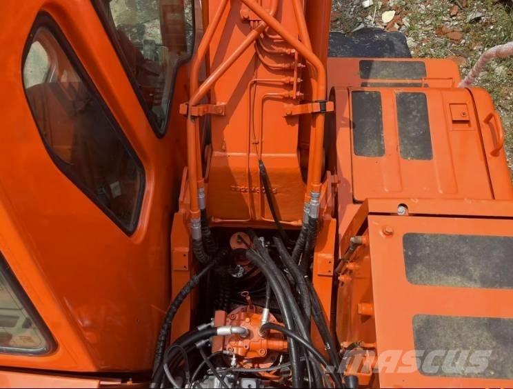 Doosan DH150W-7 ホイール式油圧ショベル（パワーショベル・ユンボ・バックホー）