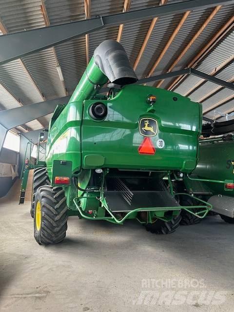 John Deere S 670 i コンバイン