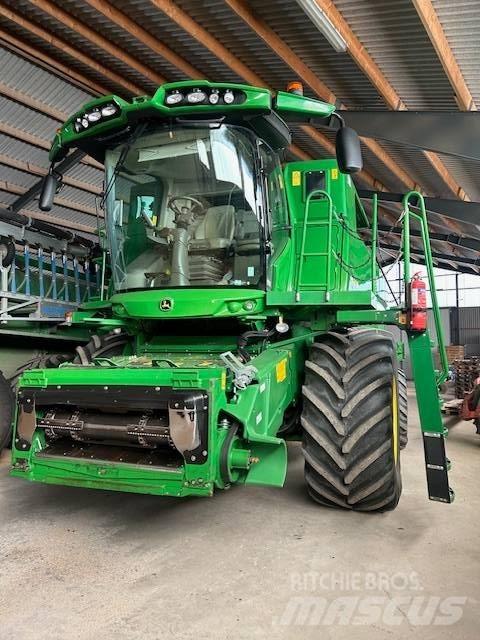John Deere S 670 i コンバイン