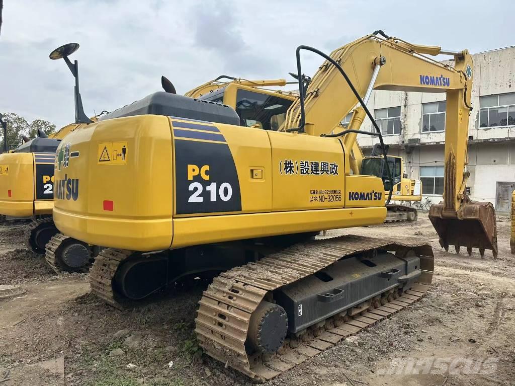 Komatsu PC 210 LC 大型油圧ショベル12t以上（パワーショベル・ユンボ）