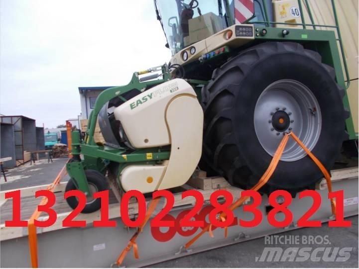 Krone Big X 700 自走式フォレージハーベスター