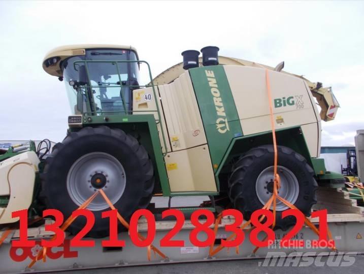 Krone Big X 700 自走式フォレージハーベスター