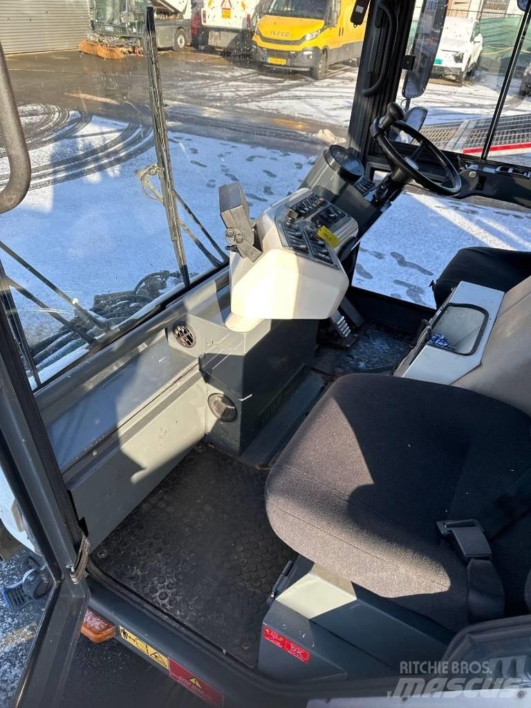 Ravo 540ST 路面清掃機