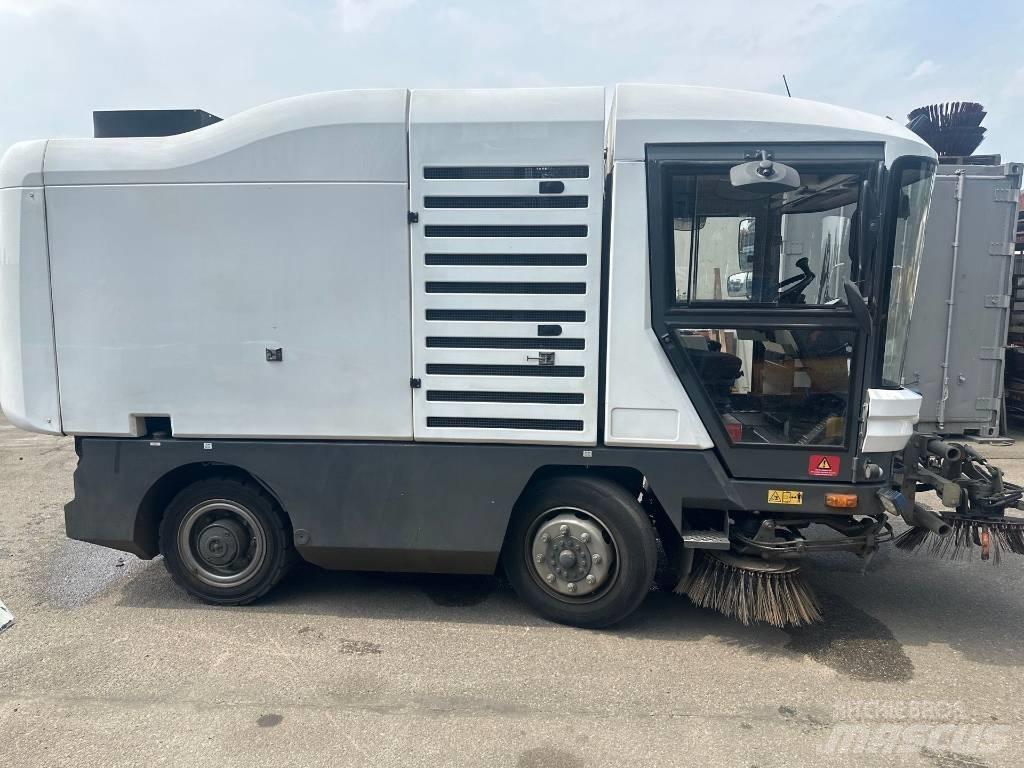 Ravo 540ST 路面清掃機