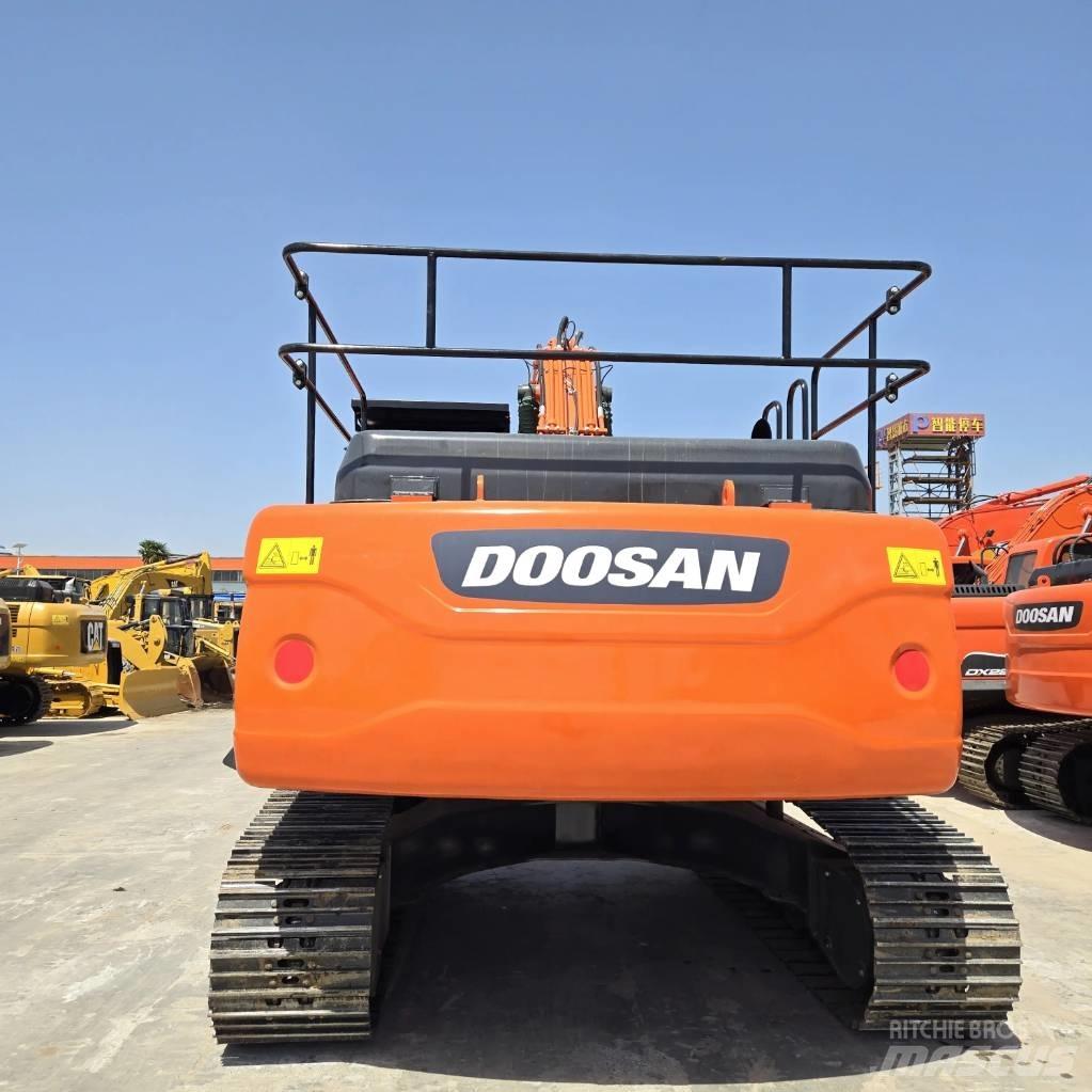 Doosan DX 300 LC ミニ油圧ショベル 7t以下（ミニユンボ・ミニディガー）