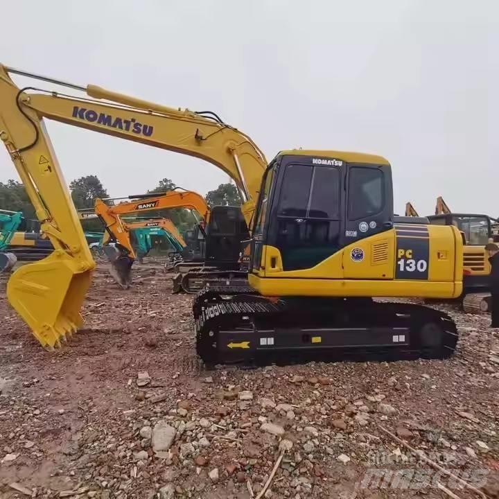 Komatsu PC130-7 ミニ油圧ショベル 7t以下（ミニユンボ・ミニディガー）