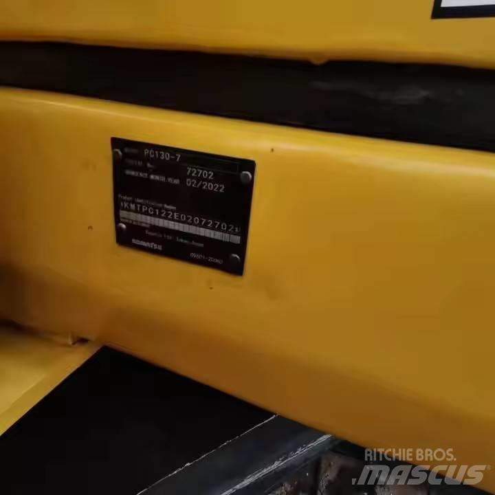 Komatsu PC130-7 ミニ油圧ショベル 7t以下（ミニユンボ・ミニディガー）