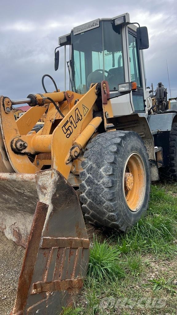 Liebherr L 514 キャビン及び内装