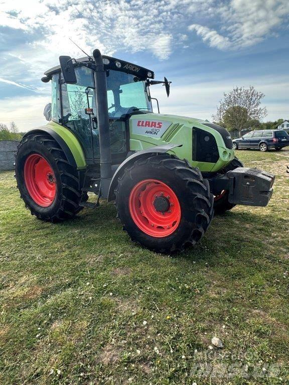 CLAAS Arion 430 トラクター