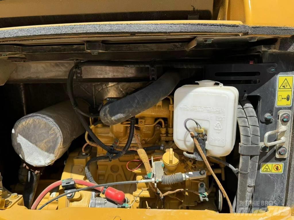 CAT CAT303.5E2 ミニ油圧ショベル 7t以下（ミニユンボ・ミニディガー）