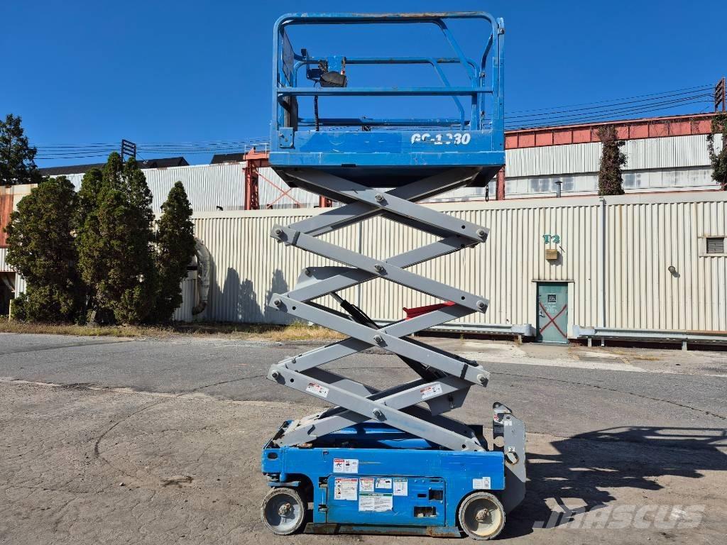 Genie GS 1930 シザースリフト