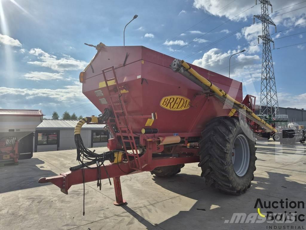 Bredal K 105 ミネラル散布機
