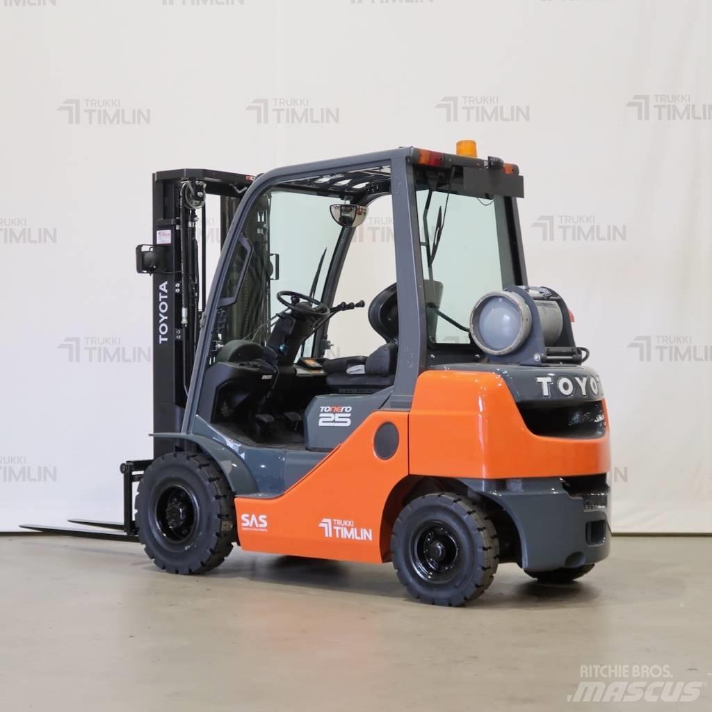 Toyota 02-8FGF25 LPGフォークリフト