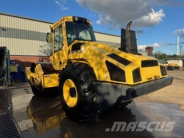 Bomag BW 216 DH-4i 振動ローラ