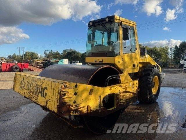 Bomag BW 216 DH-4i 振動ローラ