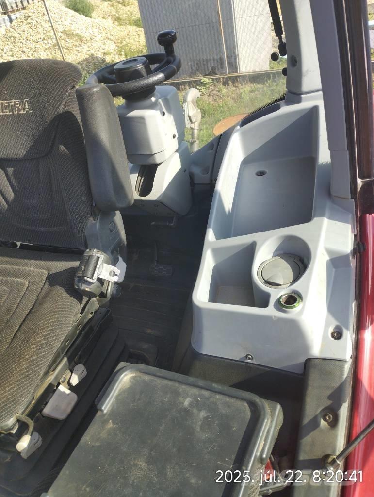 Valtra N154 EA トラクター