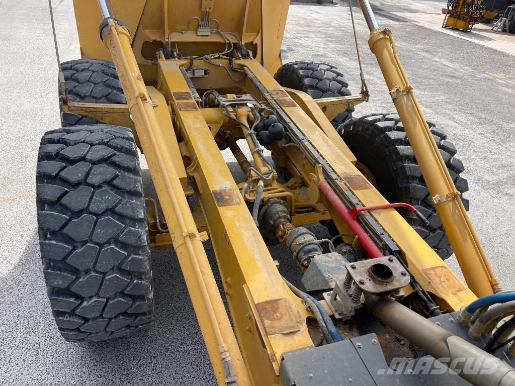 Bell B 35 E アーティキュレート式ダンプトラック