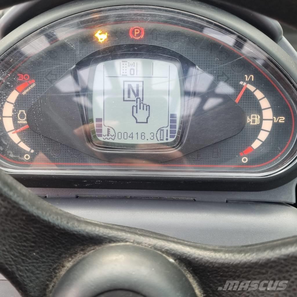 Doosan DL 80-7 ホイールローダー・タイヤショベル