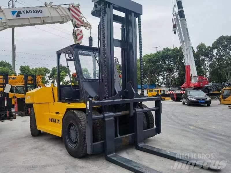 Komatsu FD 160 ディーゼル・軽油
