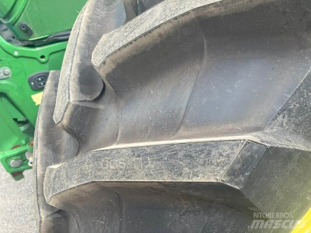 John Deere 6250R トラクター