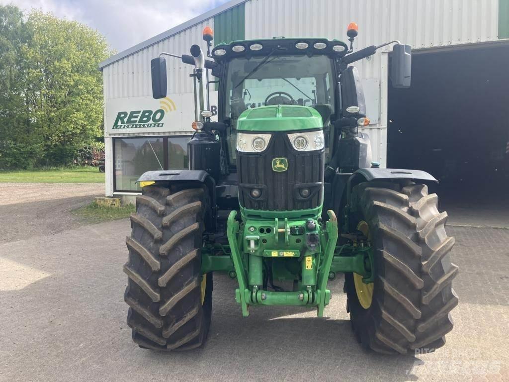 John Deere 6250R トラクター